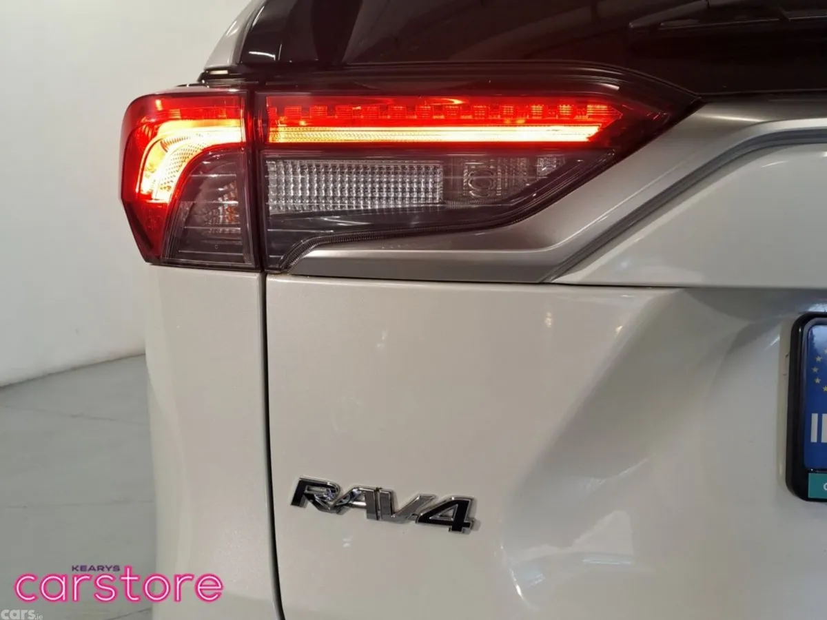 Toyota RAV4 SUV, Petrol Hybrid, 2019, White
