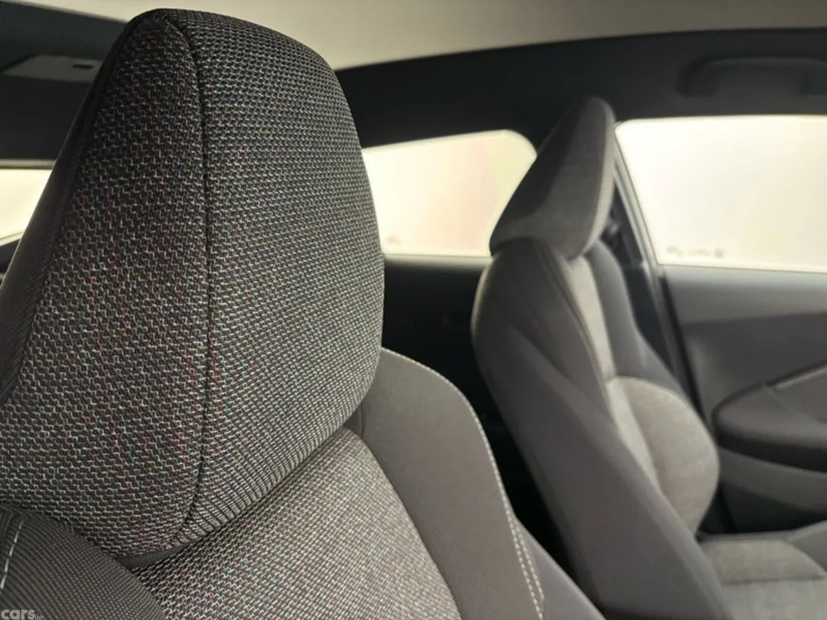 Toyota C-HR SUV, Petrol Hybrid, 2026, Grey