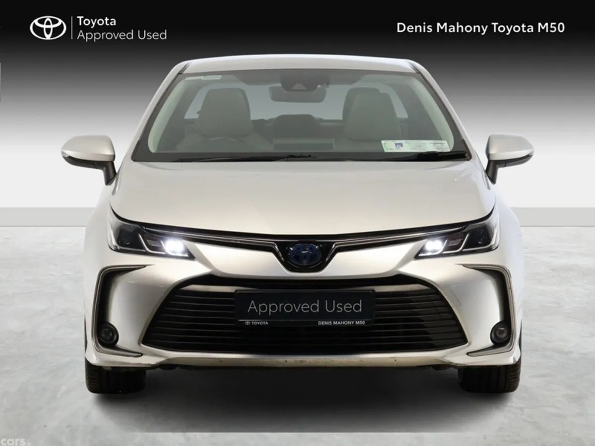 Toyota Corolla Saloon, Petrol Hybrid, 2020, Silver