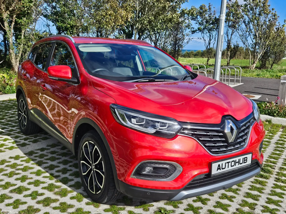 Renault Kadjar SUV, Petrol, 2021, Red