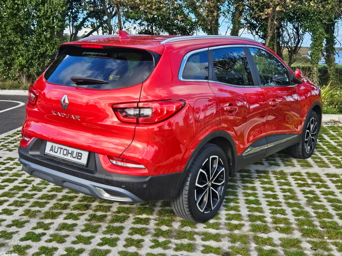 Renault Kadjar SUV, Petrol, 2021, Red