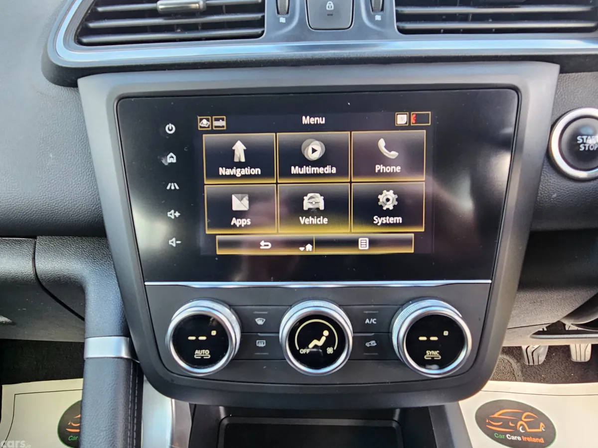 Renault Kadjar SUV, Petrol, 2021, Red
