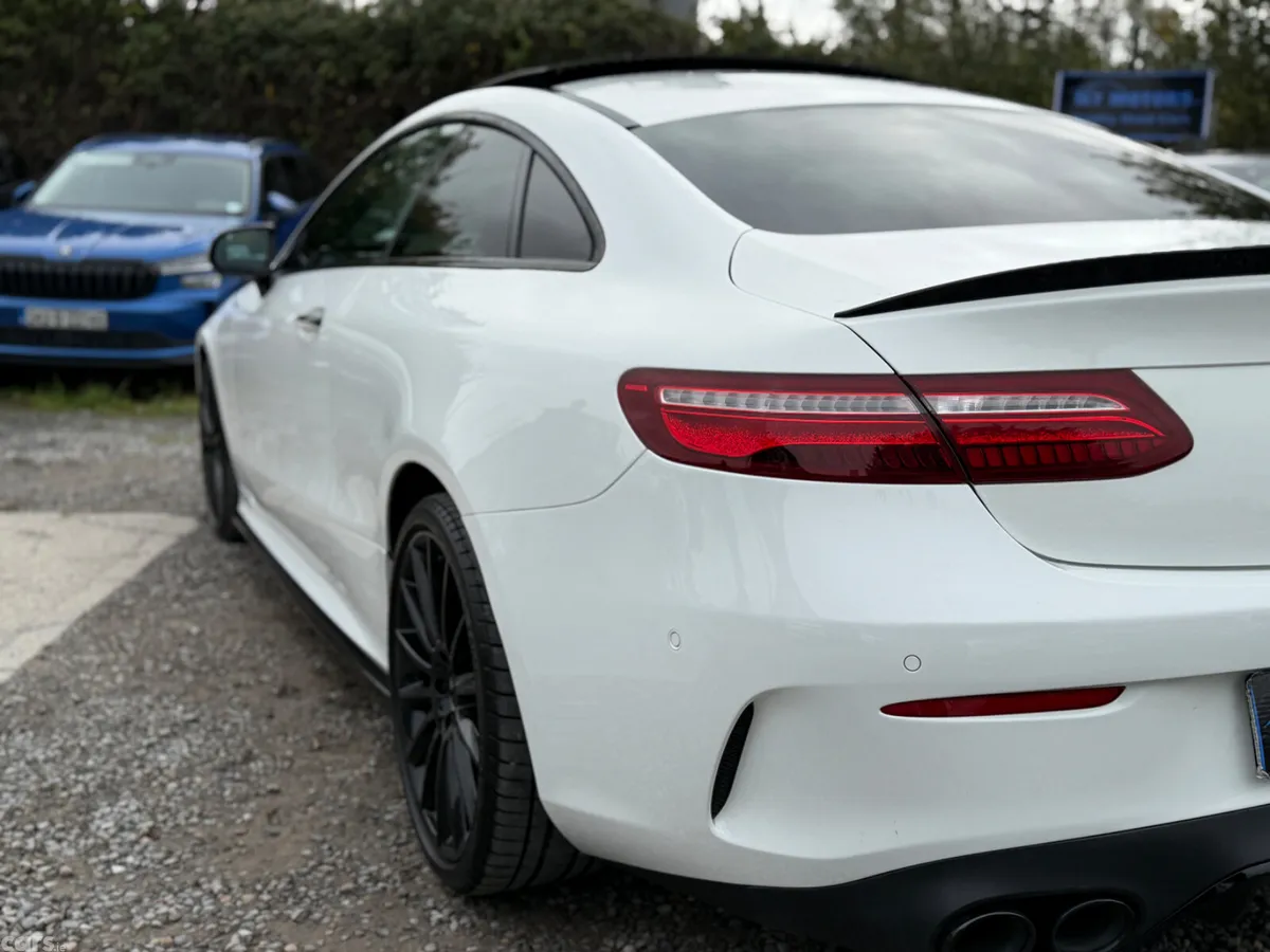 Mercedes-Benz E-Class Coupe, Diesel, 2020, White