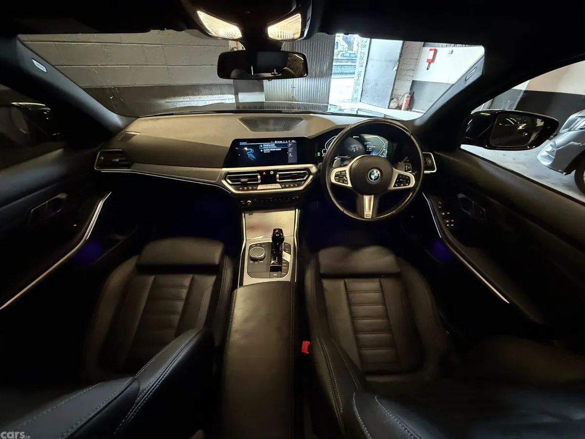 BMW 3-Series Estate, Petrol Plug-in Hybrid, 2022, Black