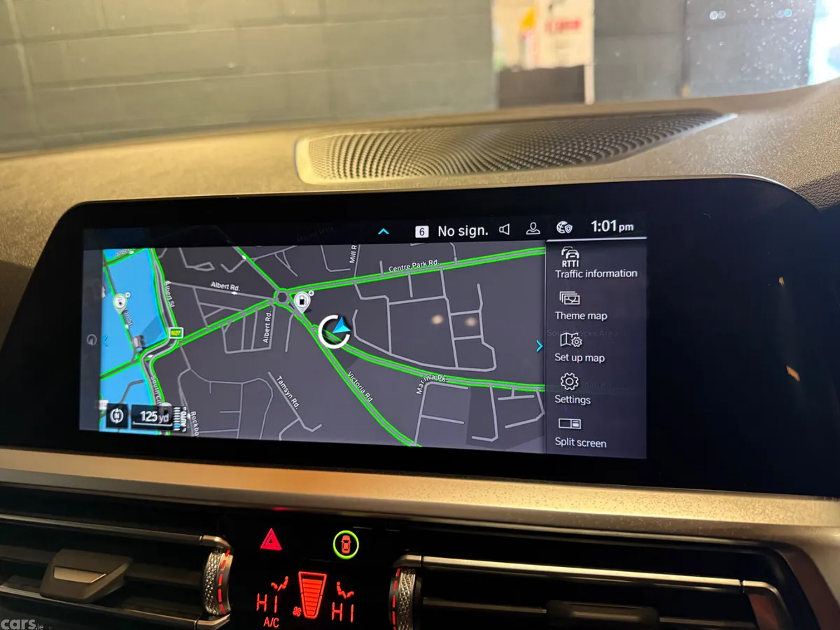 BMW 3-Series Estate, Petrol Plug-in Hybrid, 2022, Black