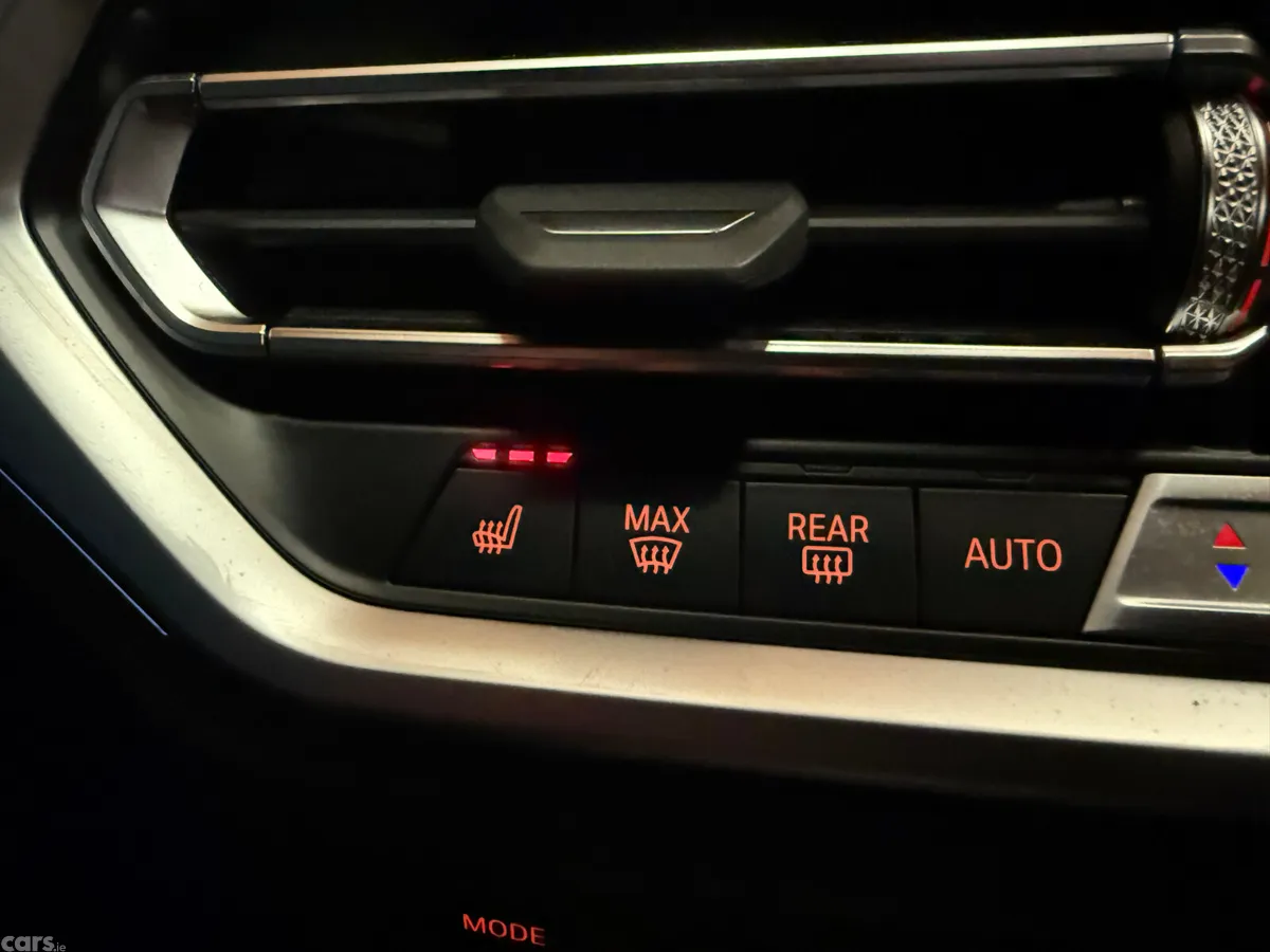 BMW 3-Series Estate, Petrol Plug-in Hybrid, 2022, Black