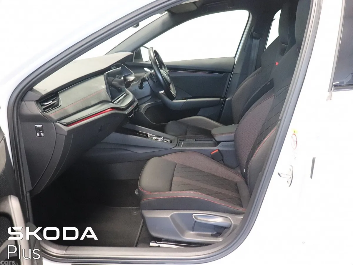 Skoda Octavia Estate, Diesel, 2024, White