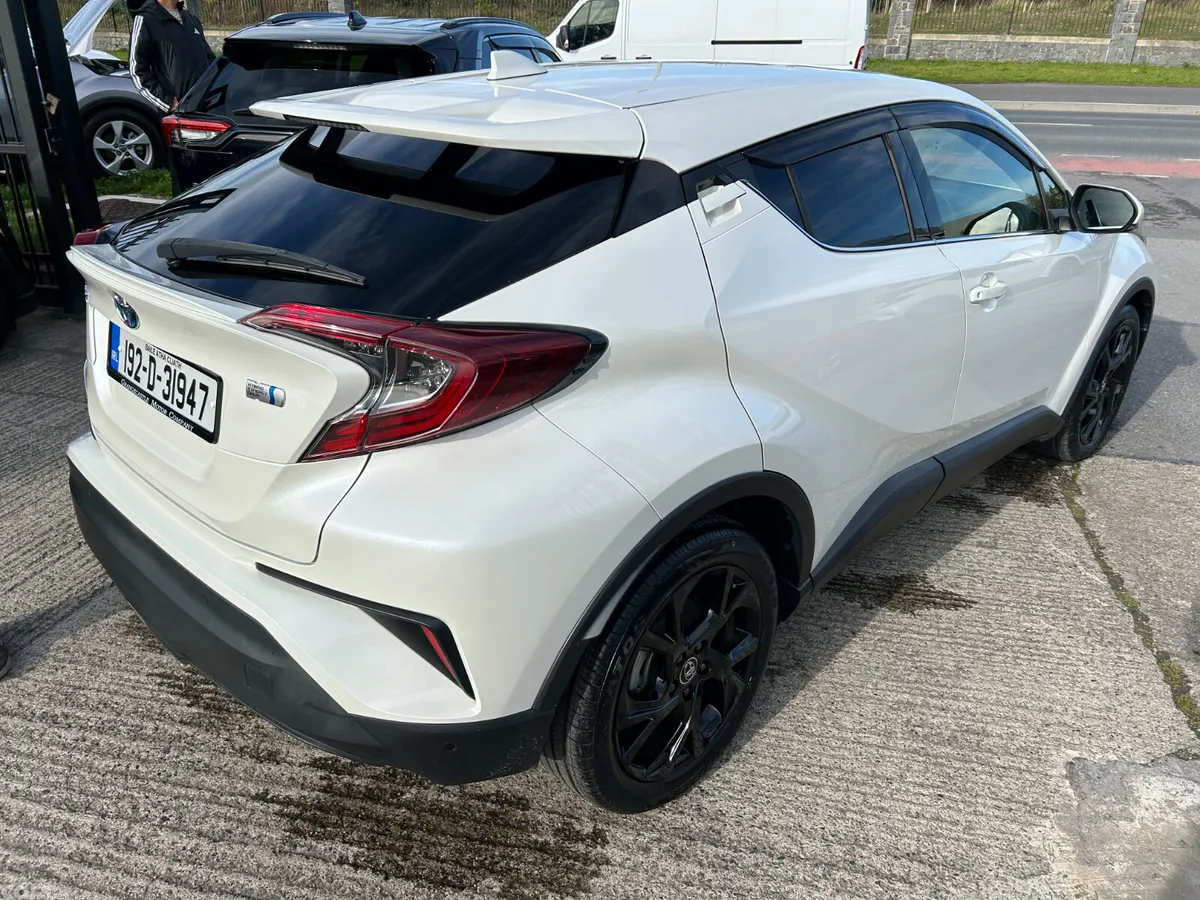 Toyota C-HR Hatchback, Petrol Hybrid, 2019, White