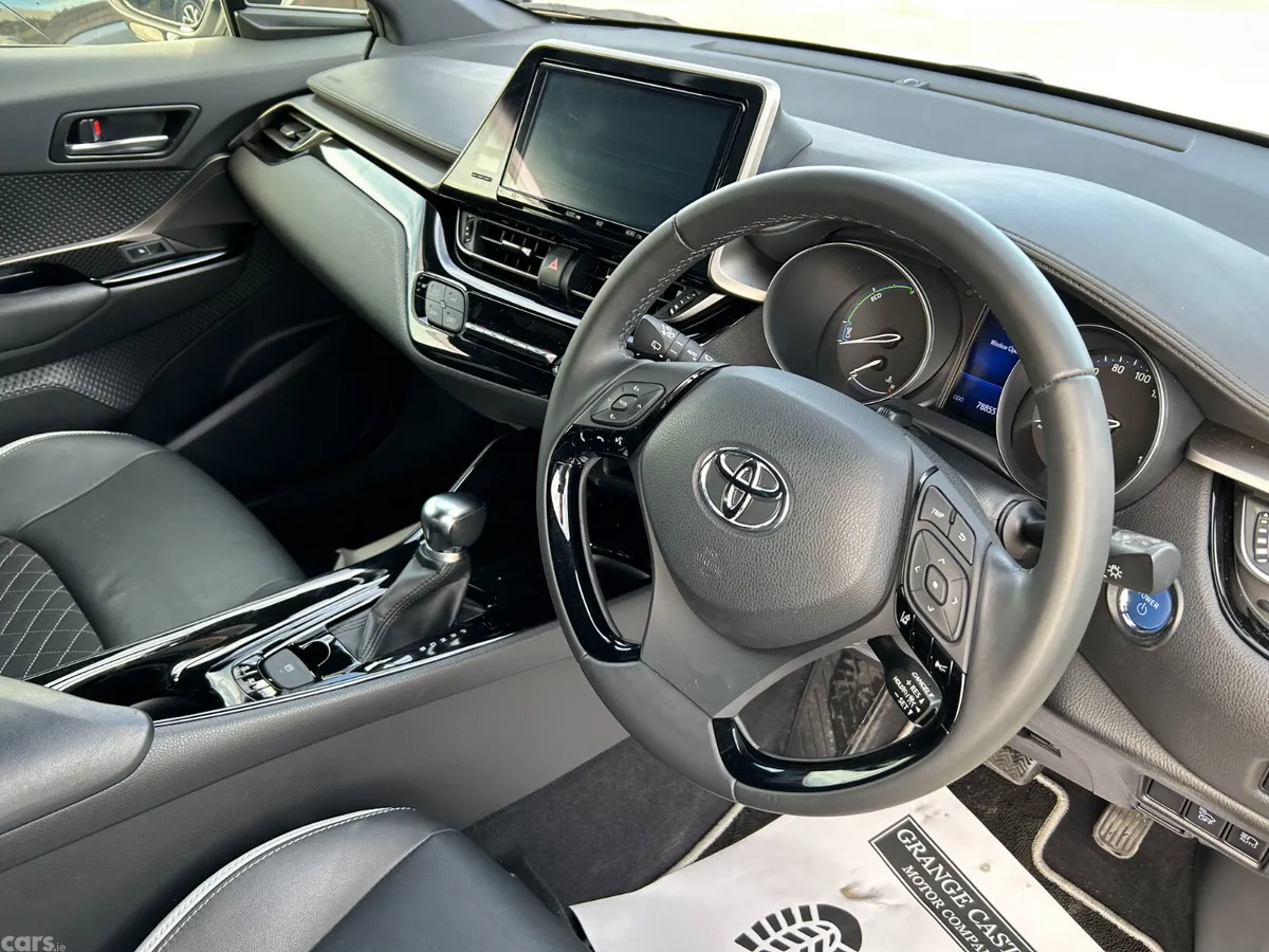 Toyota C-HR Hatchback, Petrol Hybrid, 2019, White