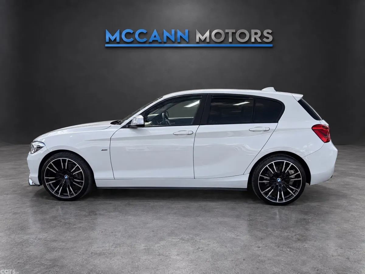 BMW 1-Series Hatchback, Diesel, 2017, White