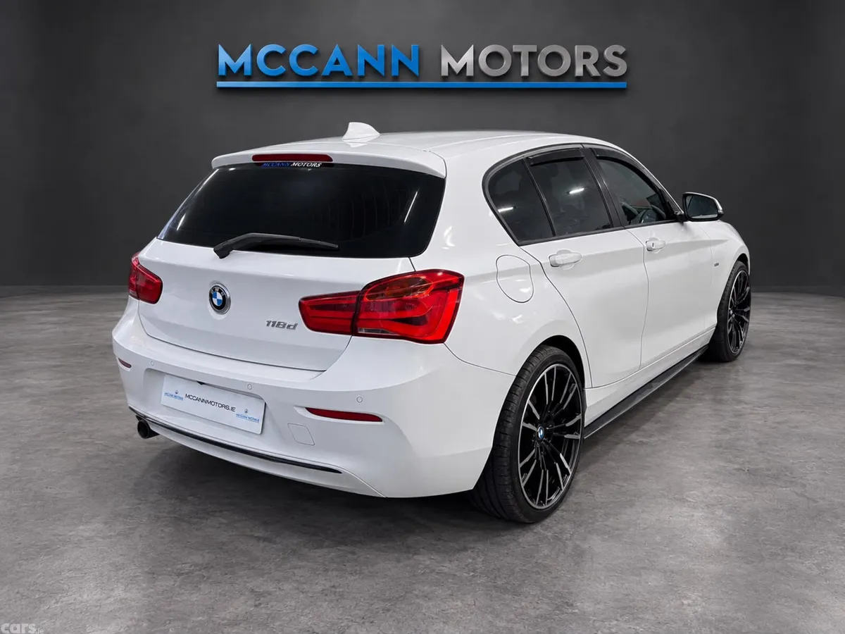 BMW 1-Series Hatchback, Diesel, 2017, White