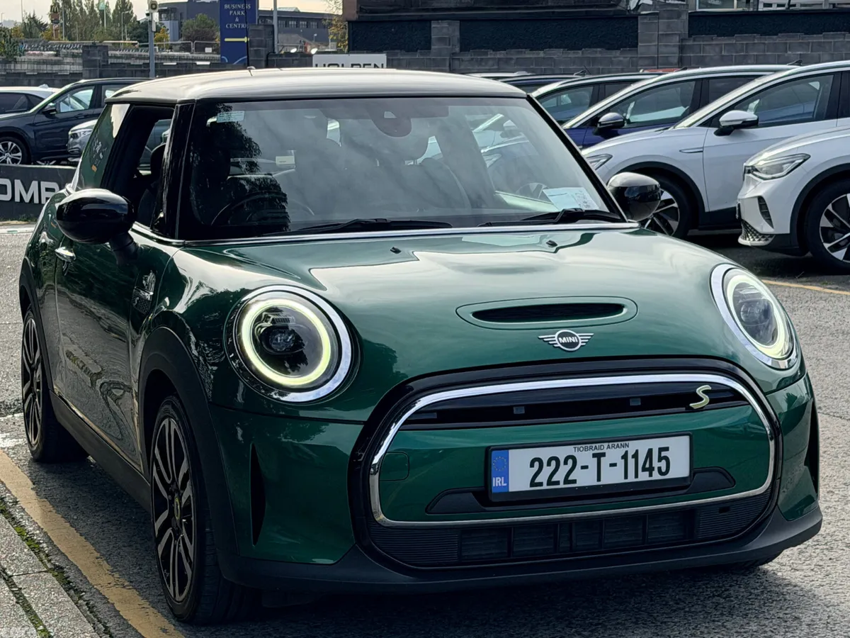 Mini Cooper Hatchback, Electric, 2022, Green
