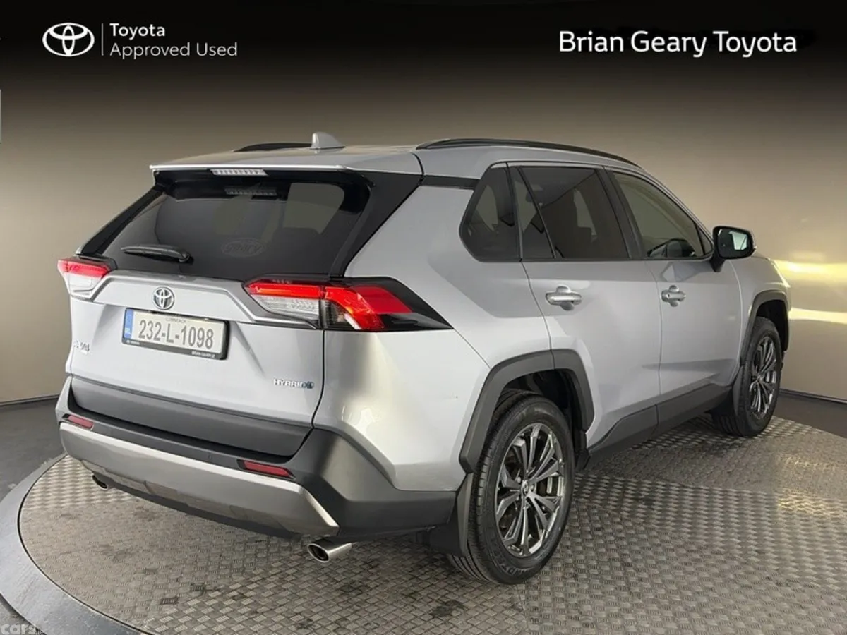 Toyota RAV4 SUV, Petrol Hybrid, 2023, Silver