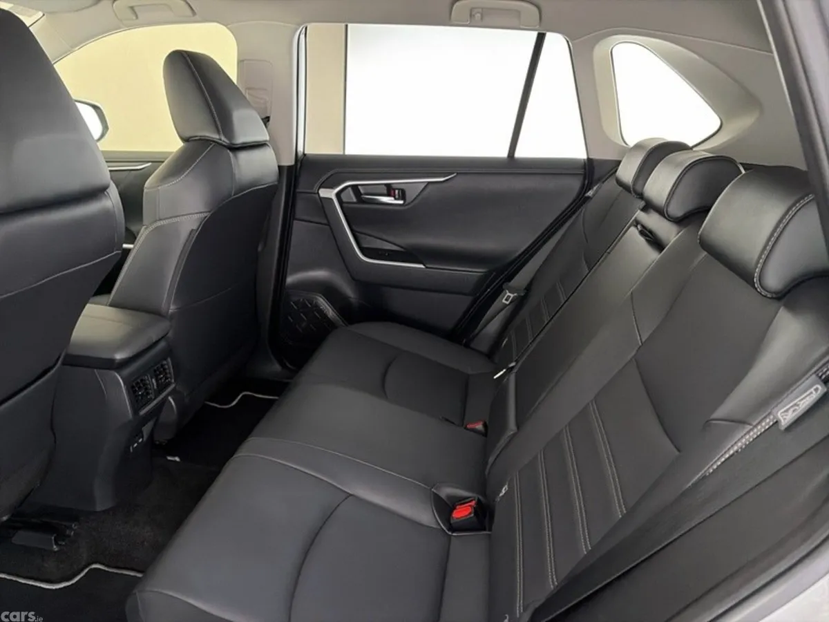 Toyota RAV4 SUV, Petrol Hybrid, 2023, Silver