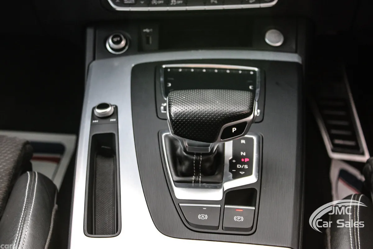 Audi Q5 SUV, Diesel, 2019, Blue