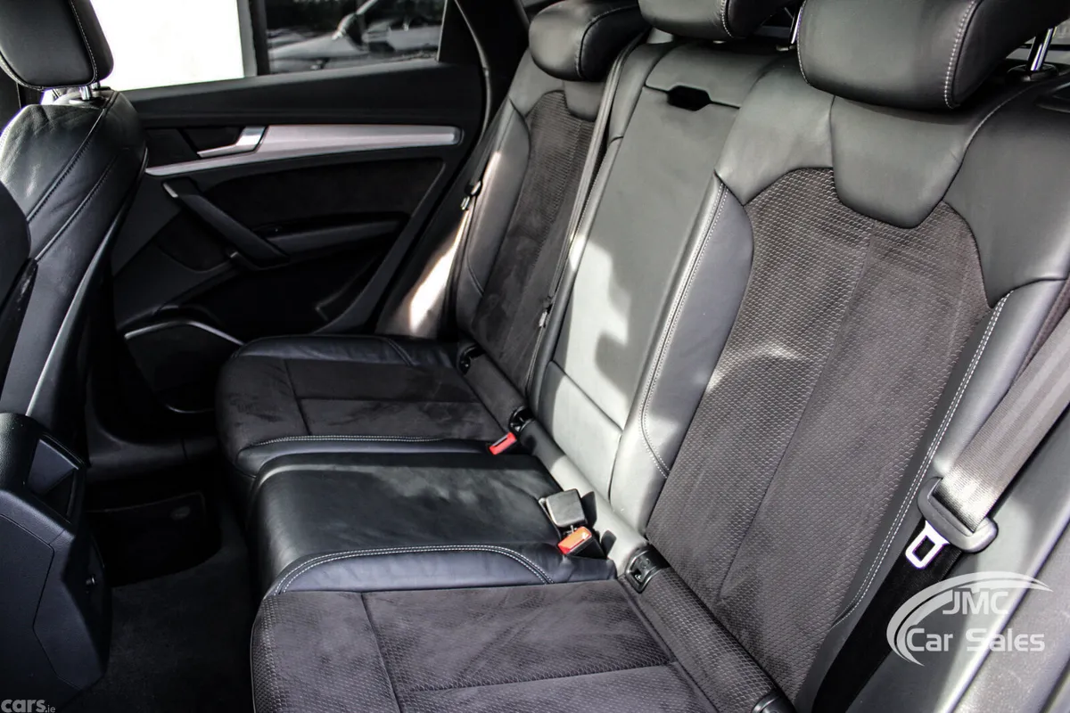 Audi Q5 SUV, Diesel, 2019, Blue