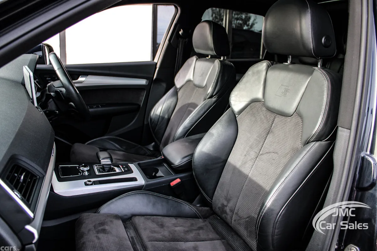 Audi Q5 SUV, Diesel, 2019, Blue
