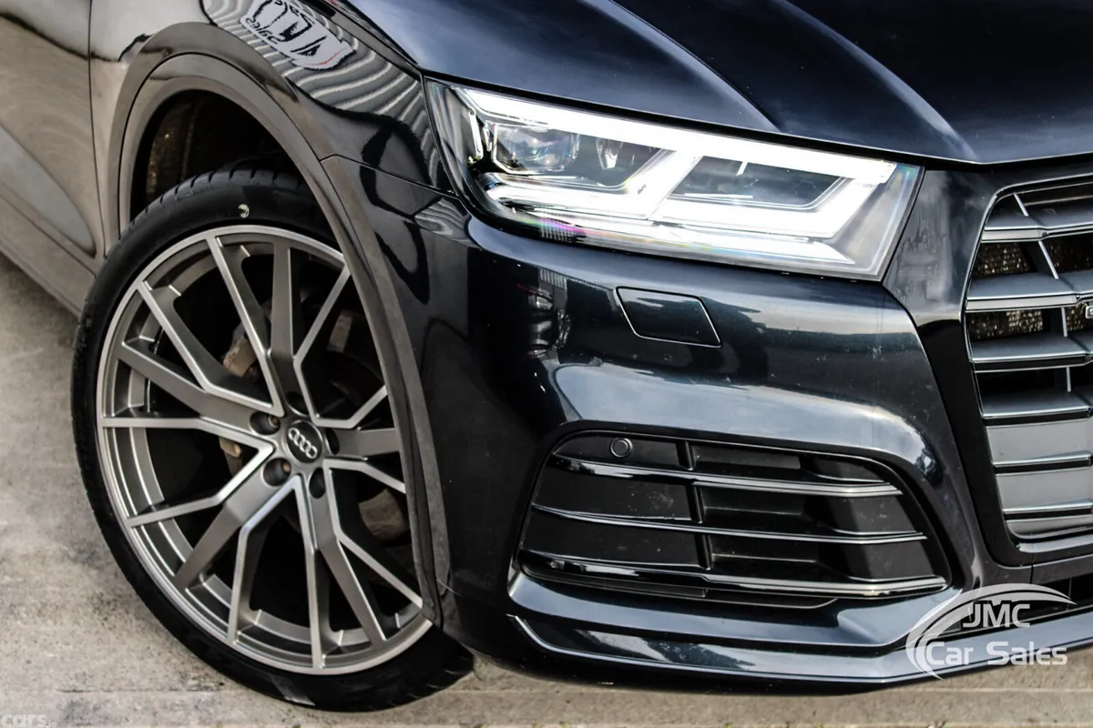 Audi Q5 SUV, Diesel, 2019, Blue