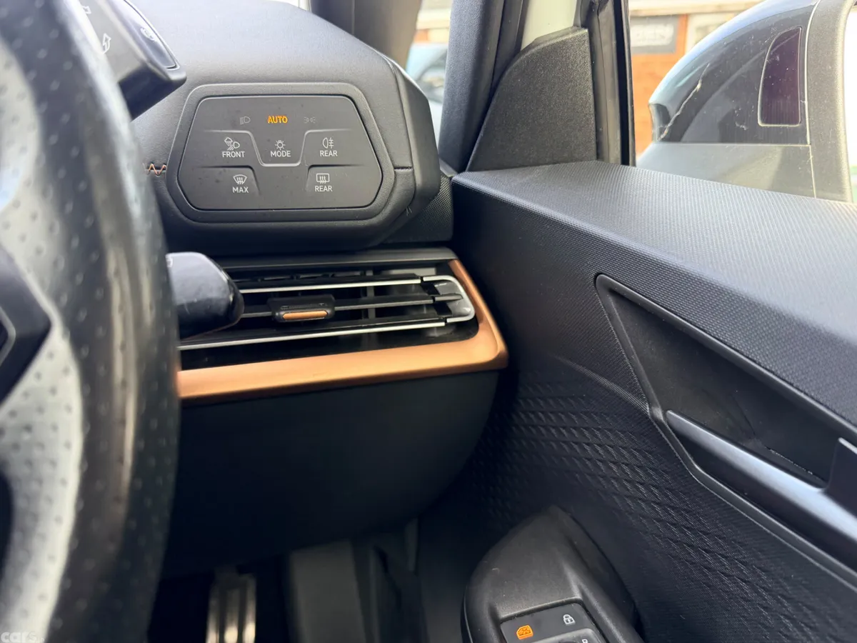 Cupra Born Estate, Electric, 2023, White