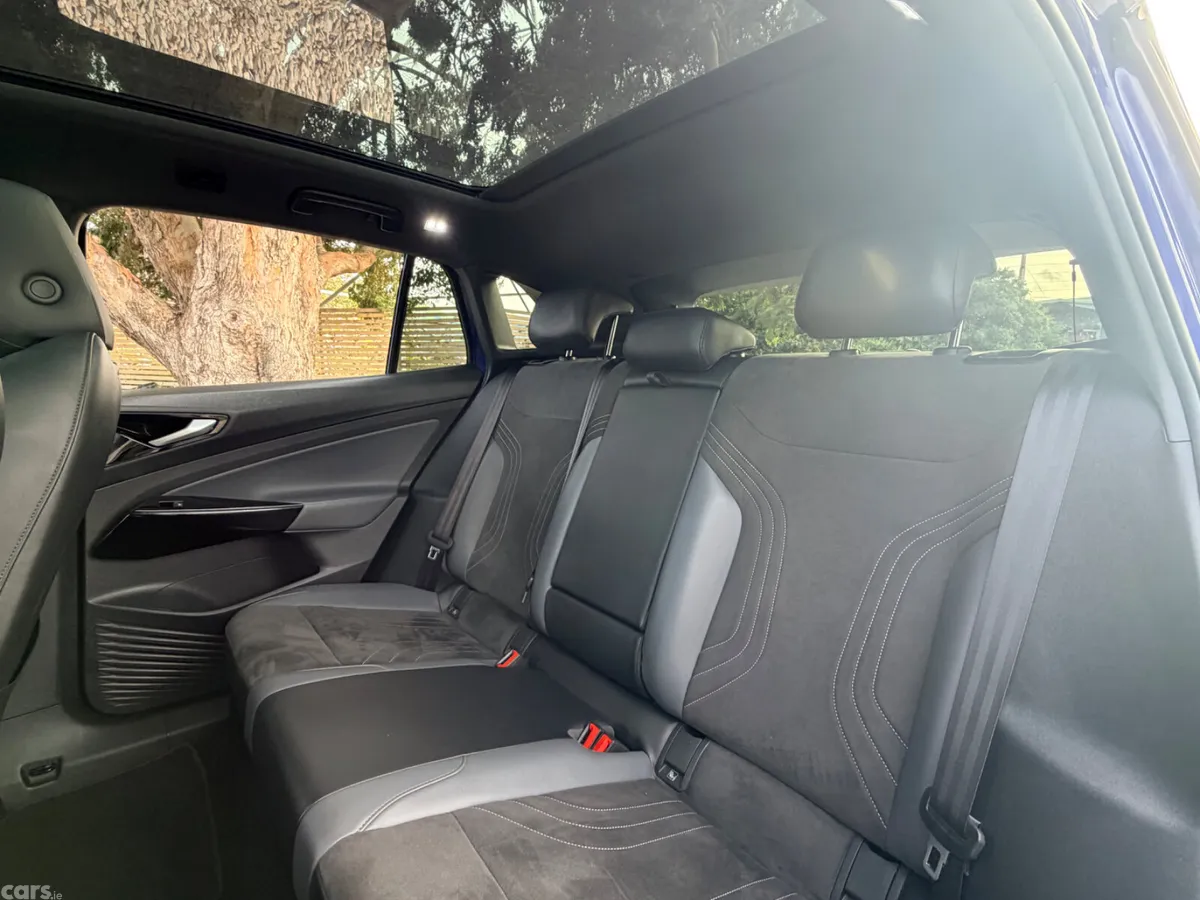 Volkswagen ID.4 Estate, Electric, 2023, Blue