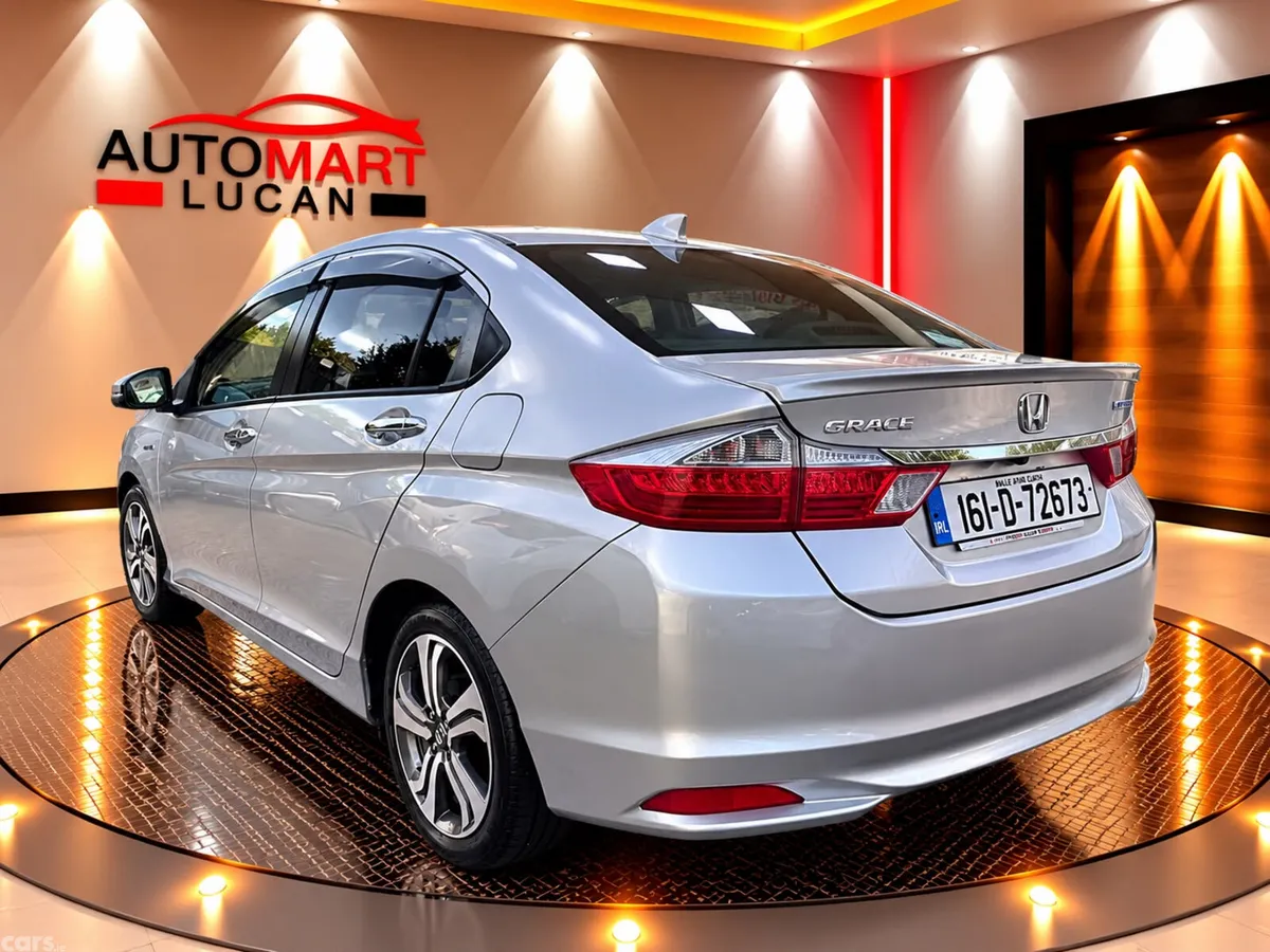 Honda Grace Saloon, Petrol Hybrid, 2016, Silver