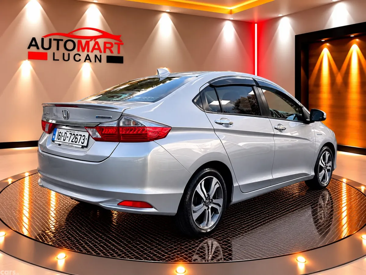 Honda Grace Saloon, Petrol Hybrid, 2016, Silver