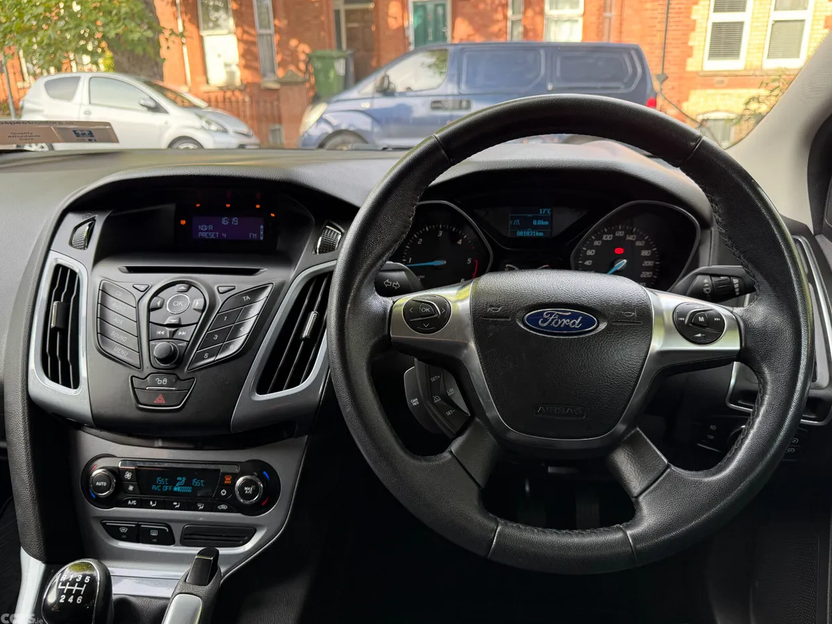 Ford Focus Hatchback, Diesel, 2013, Silver