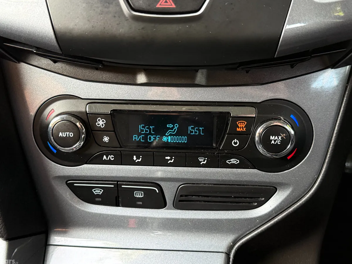 Ford Focus Hatchback, Diesel, 2013, Silver