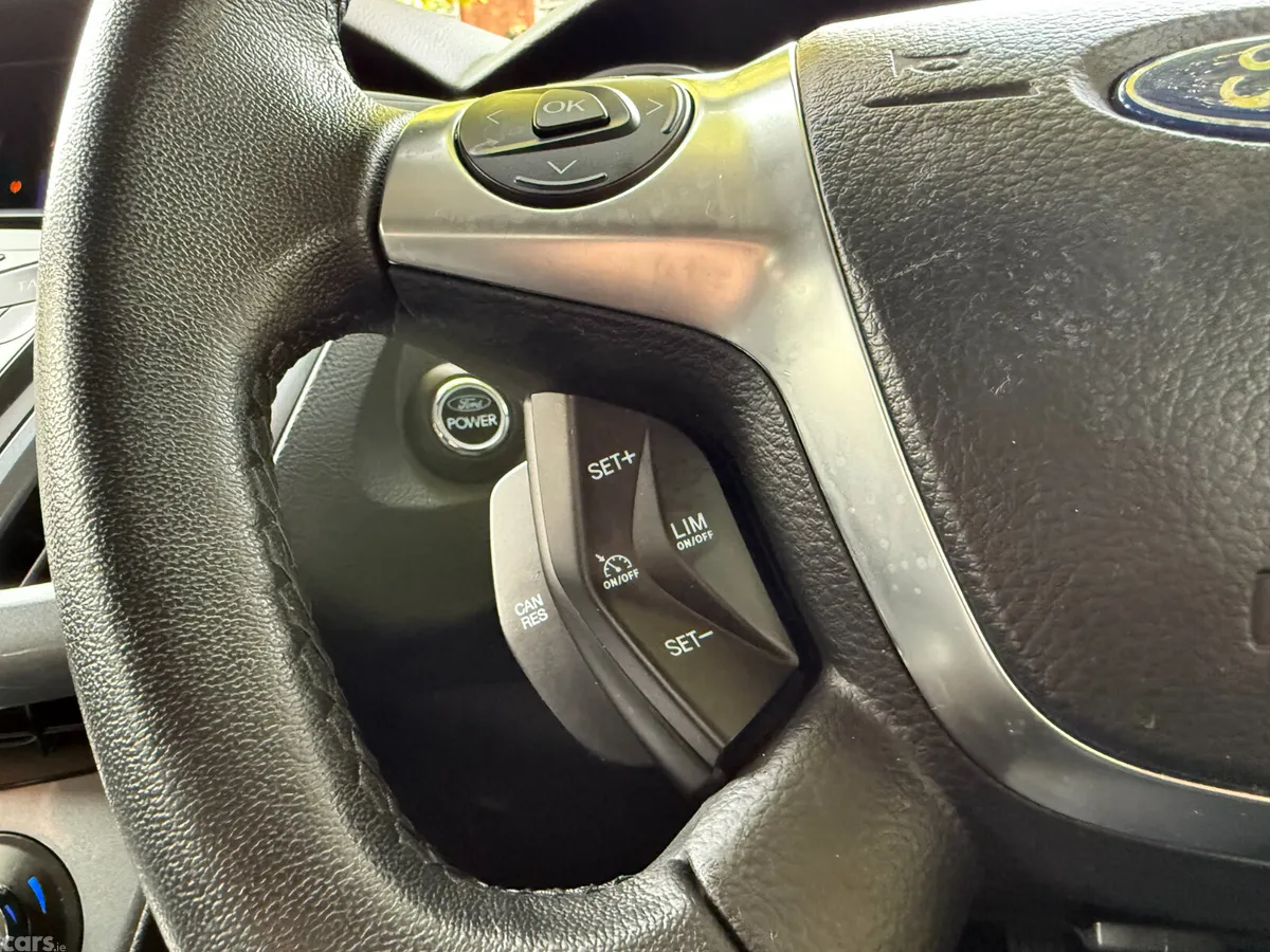 Ford Focus Hatchback, Diesel, 2013, Silver
