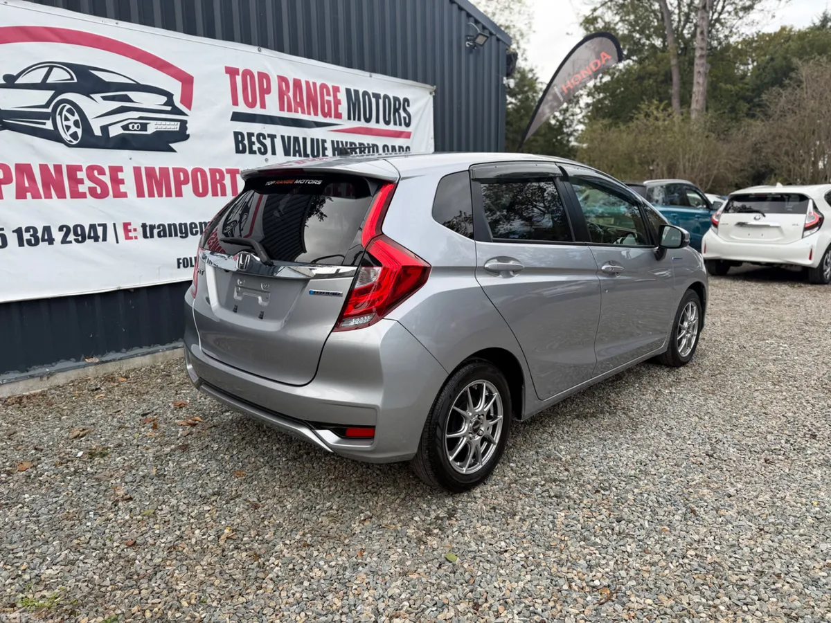 Honda Fit Hatchback, Petrol Hybrid, 2019, Grey