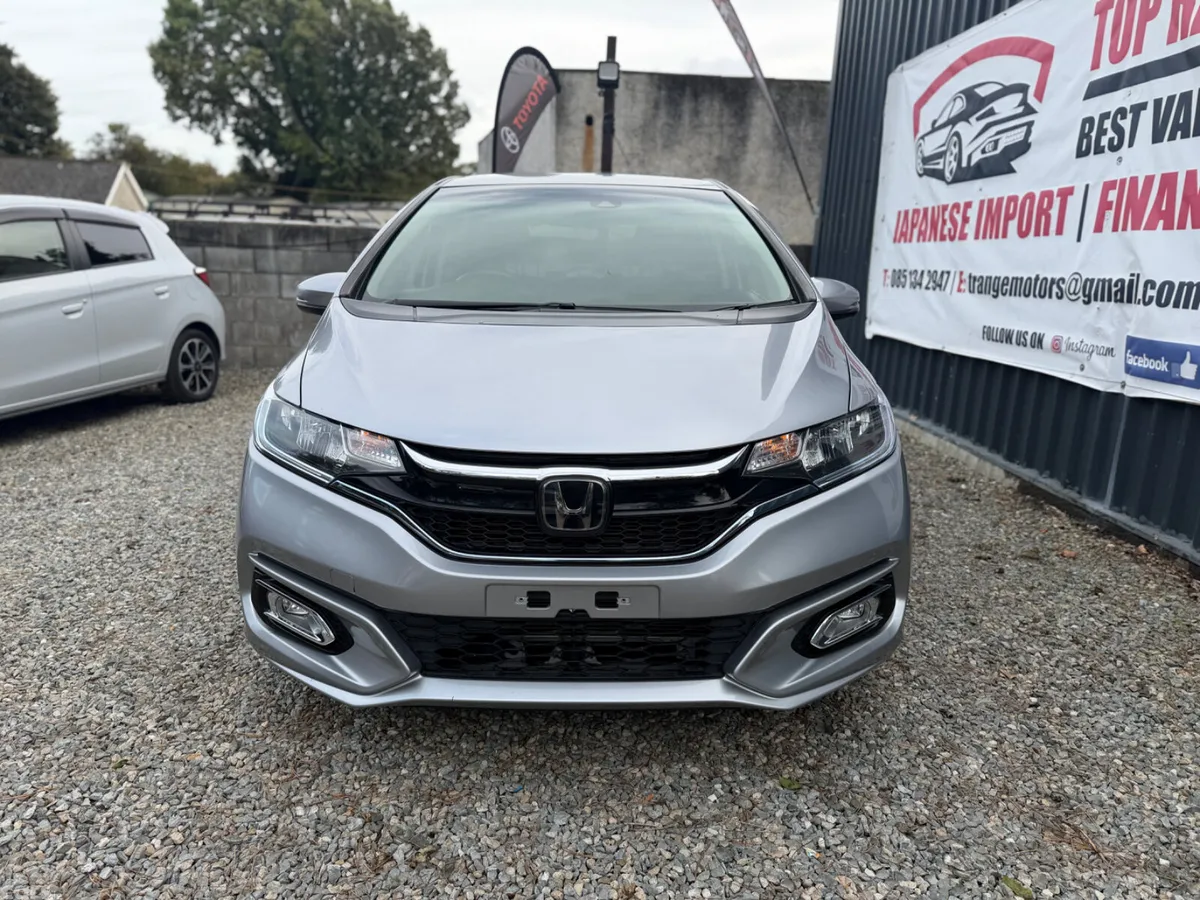 Honda Fit Hatchback, Petrol Hybrid, 2019, Grey