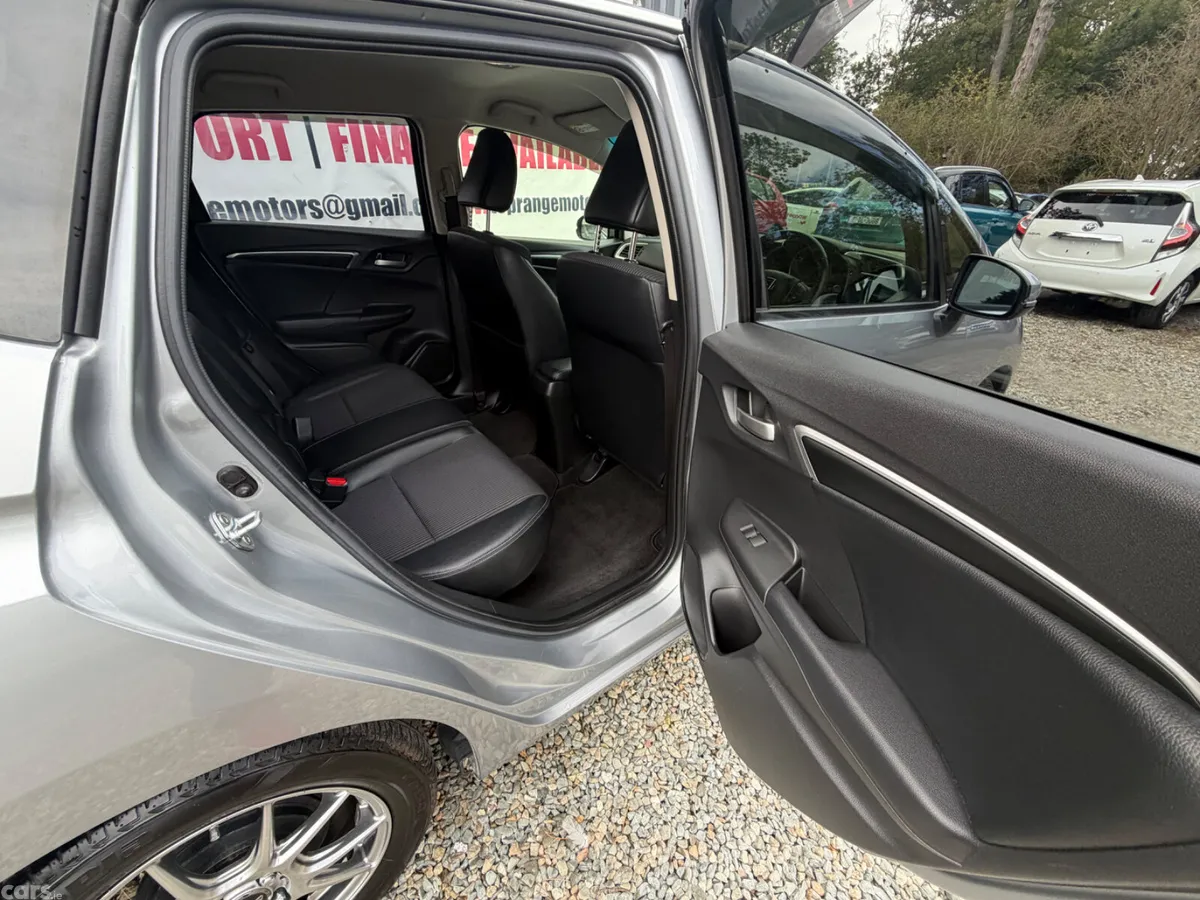 Honda Fit Hatchback, Petrol Hybrid, 2019, Grey