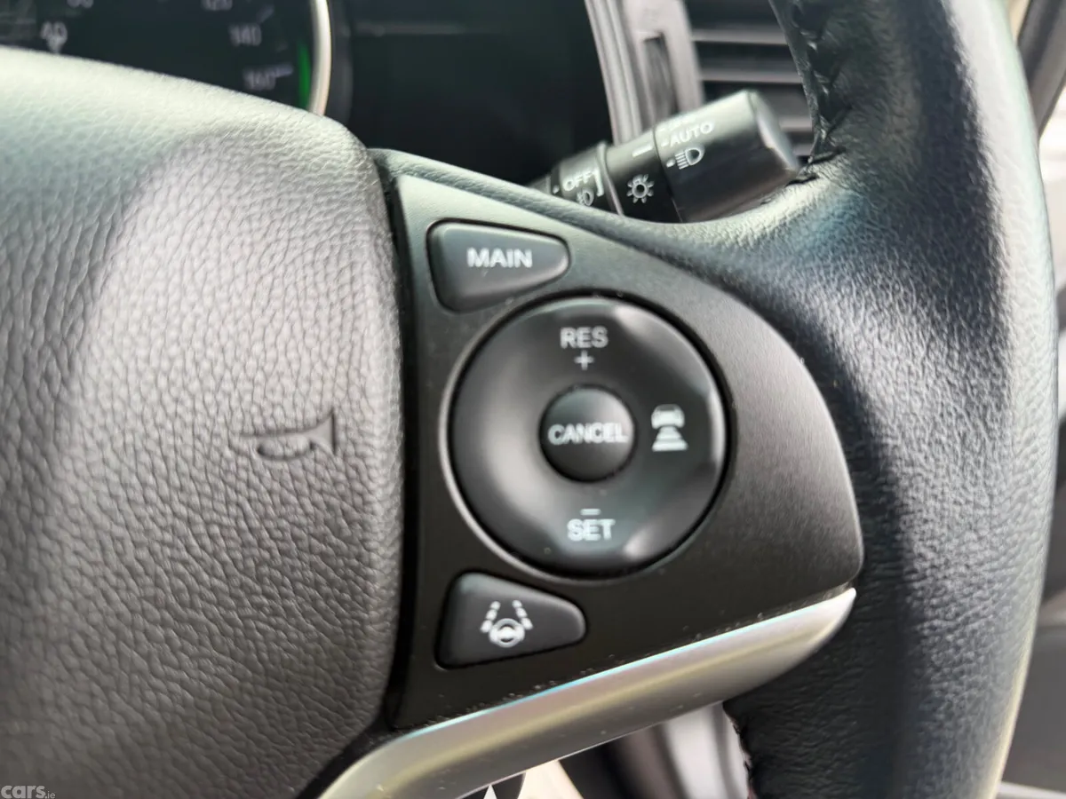 Honda Fit Hatchback, Petrol Hybrid, 2019, Grey