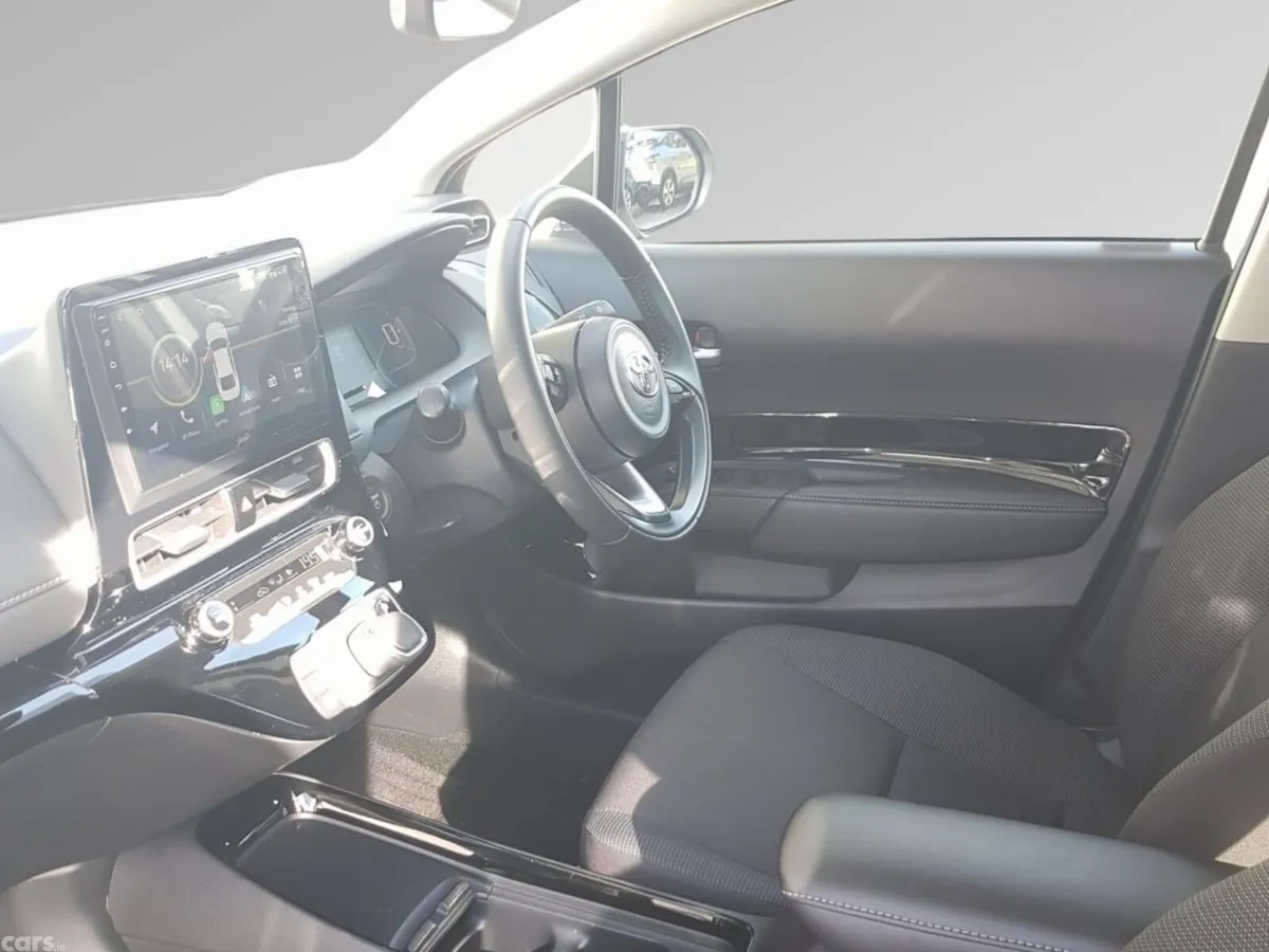 Toyota Aqua Hatchback, Petrol, 2024, White