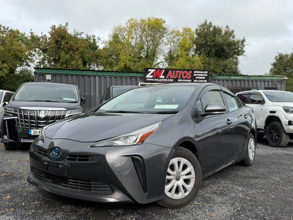 Toyota Prius Hatchback, Petrol Hybrid, 2020, Grey