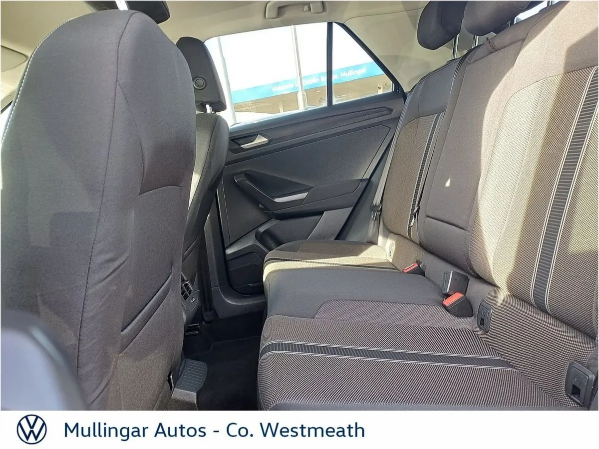 Volkswagen T-Roc SUV, Diesel, 2019, Blue