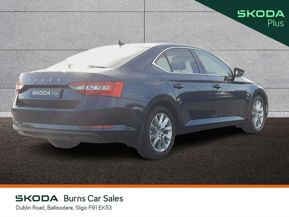 Skoda Superb Saloon, Diesel, 2023, Blue