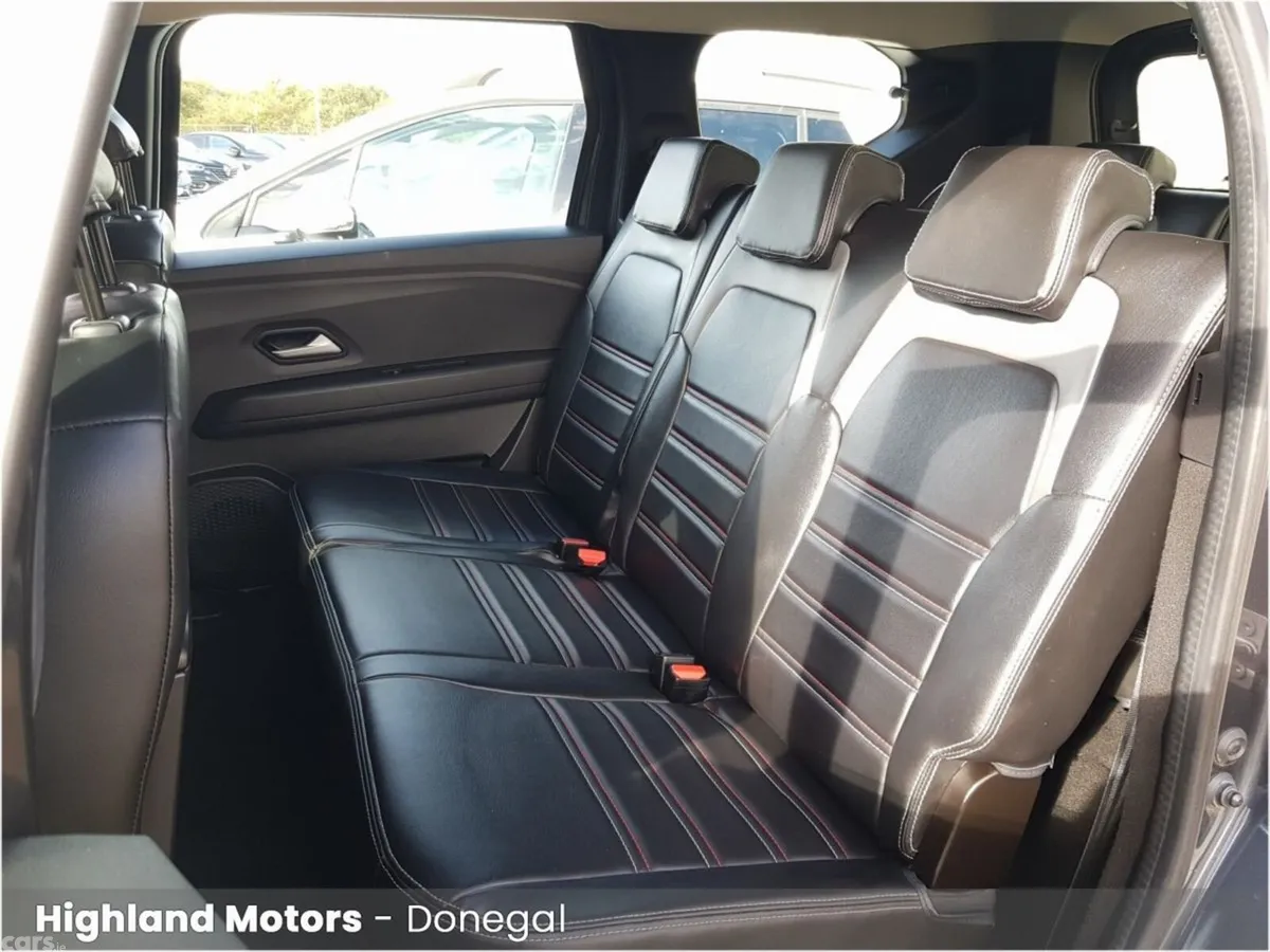 Dacia Jogger MPV, Petrol, 2023, Grey