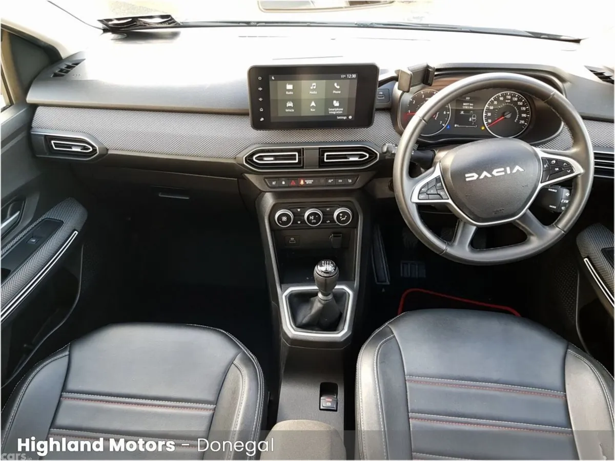 Dacia Jogger MPV, Petrol, 2023, Grey