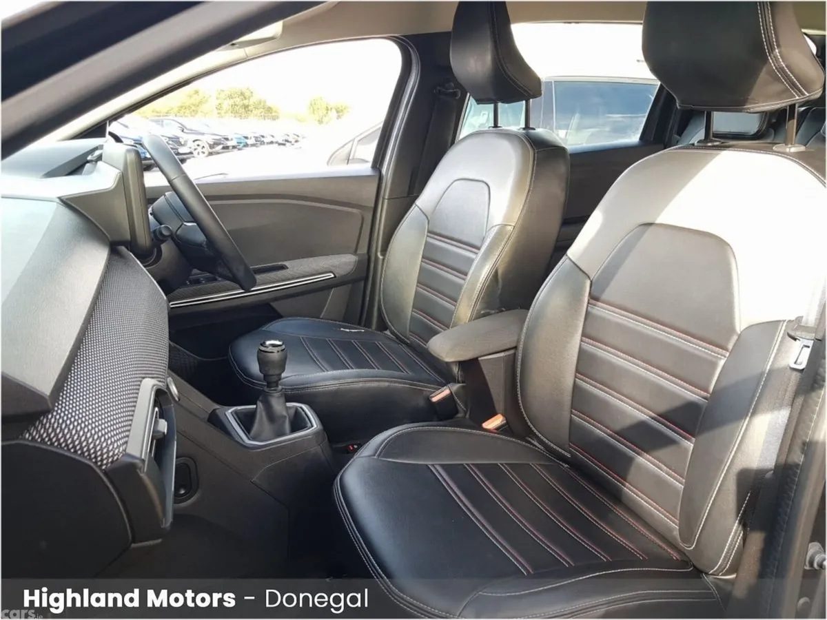 Dacia Jogger MPV, Petrol, 2023, Grey