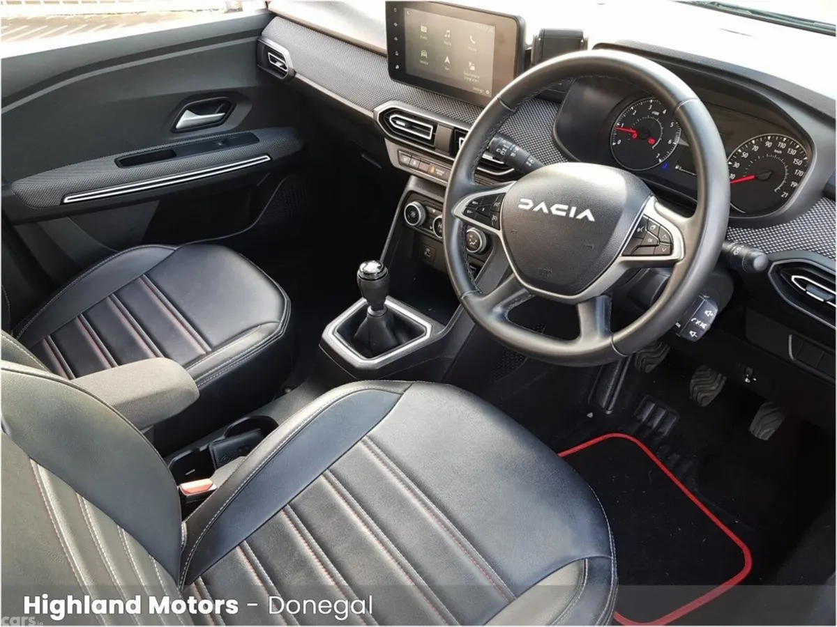 Dacia Jogger MPV, Petrol, 2023, Grey