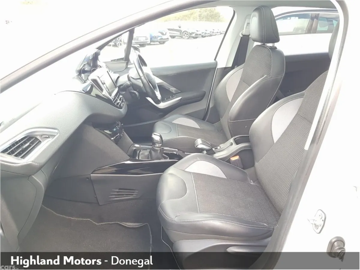 Peugeot 2008 Estate, Diesel, 2020, White