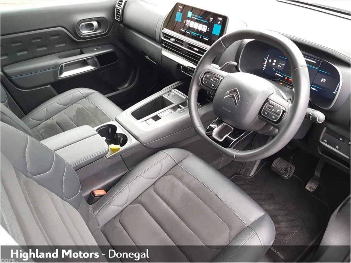 Citroen C5 Aircross MPV, Petrol Hybrid, 2024, White
