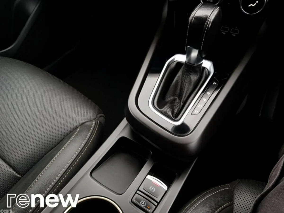 Renault Arkana Hatchback, Petrol Hybrid, 2023, Grey