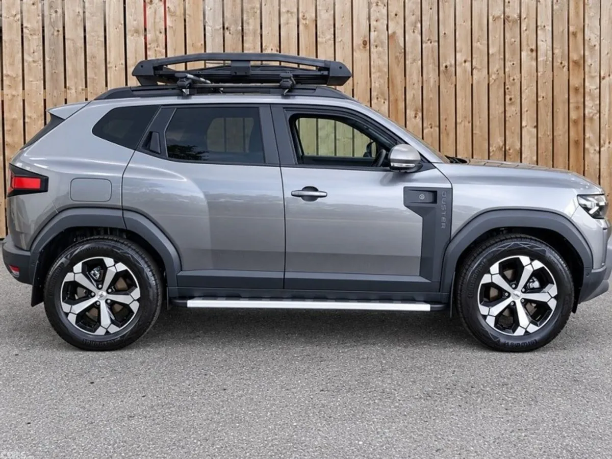 Dacia Duster SUV, Petrol Hybrid, 2026, Grey