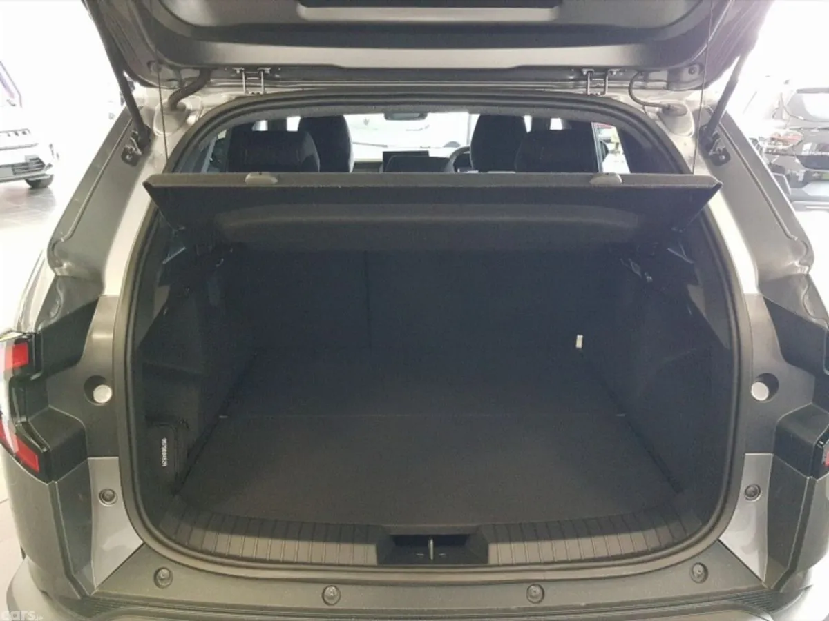 Dacia Duster SUV, Petrol Hybrid, 2026, Grey