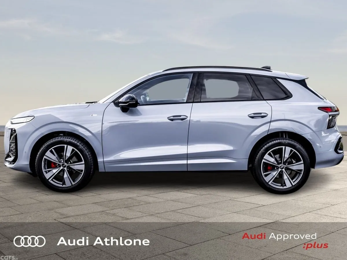 Audi Q3 SUV, Petrol, 2025, Grey