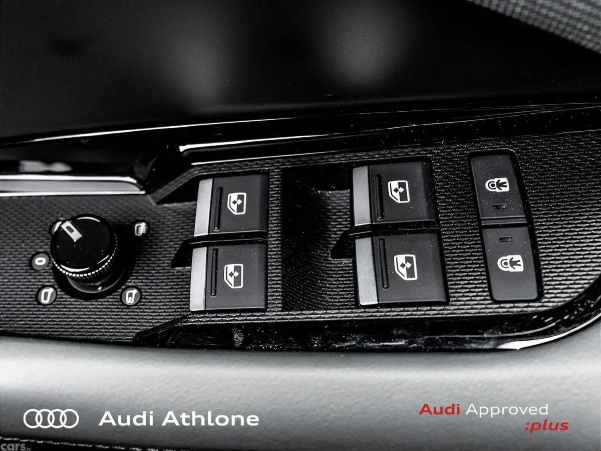 Audi Q3 SUV, Petrol, 2025, Grey