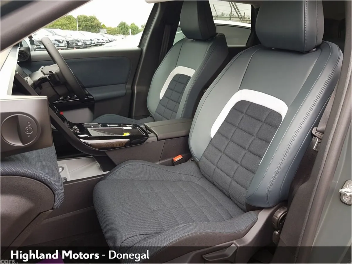 Citroen C5 Aircross MPV, Petrol Hybrid, 2027, Green