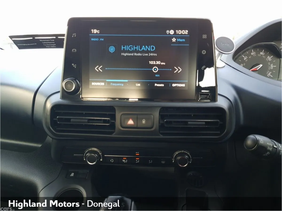 Peugeot Rifter MPV, Diesel, 2019, Gold